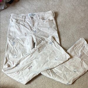 Abercrombie Kids Cream Jeans Fitted Flair Style